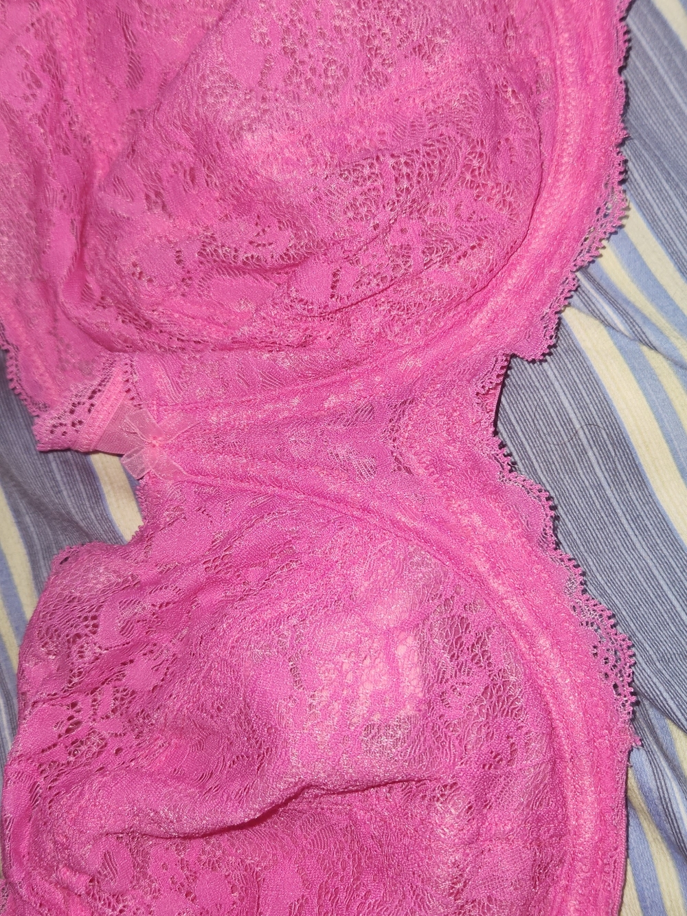 NWT torrid Lace Underwire Bra - Bright Pink Size 50B
